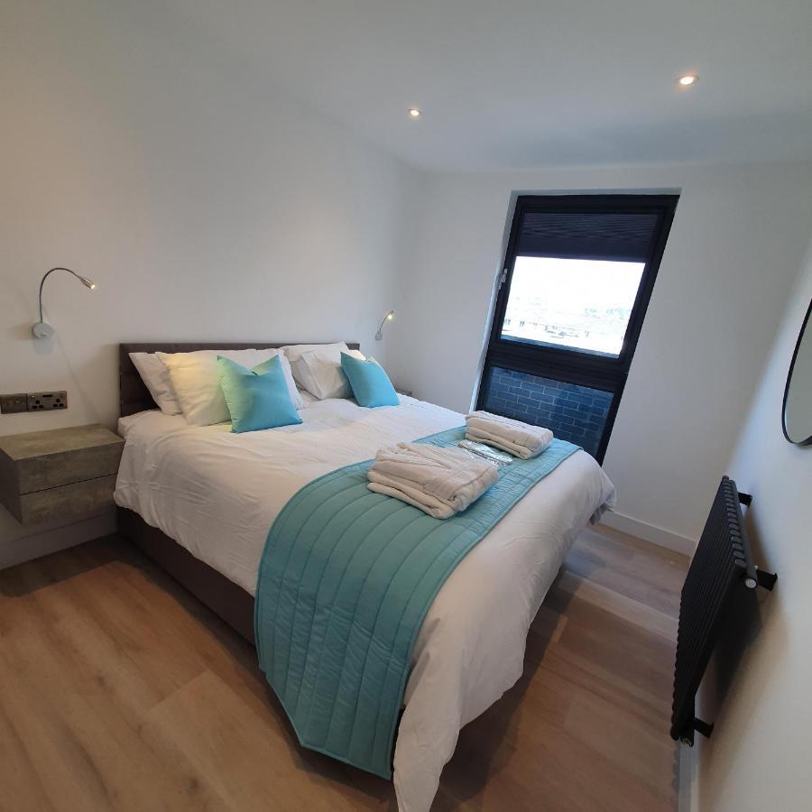 Central Penthouse With Hot Tub & Views 24 Cheltenham Buitenkant foto